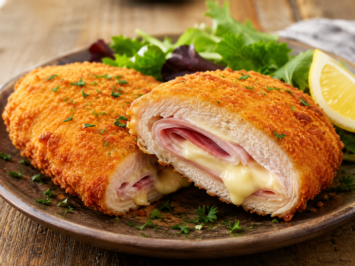 Cordon bleu : origine, histoire et secrets de ce plat culte
