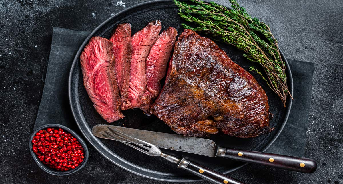 Onglet de Bœuf Caramélisé aux Épices - Une Explosion de Saveurs en Chaque Bouchée !