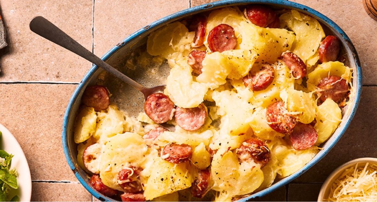 Gratin de pommes de terre aux chipolatas et au fromage